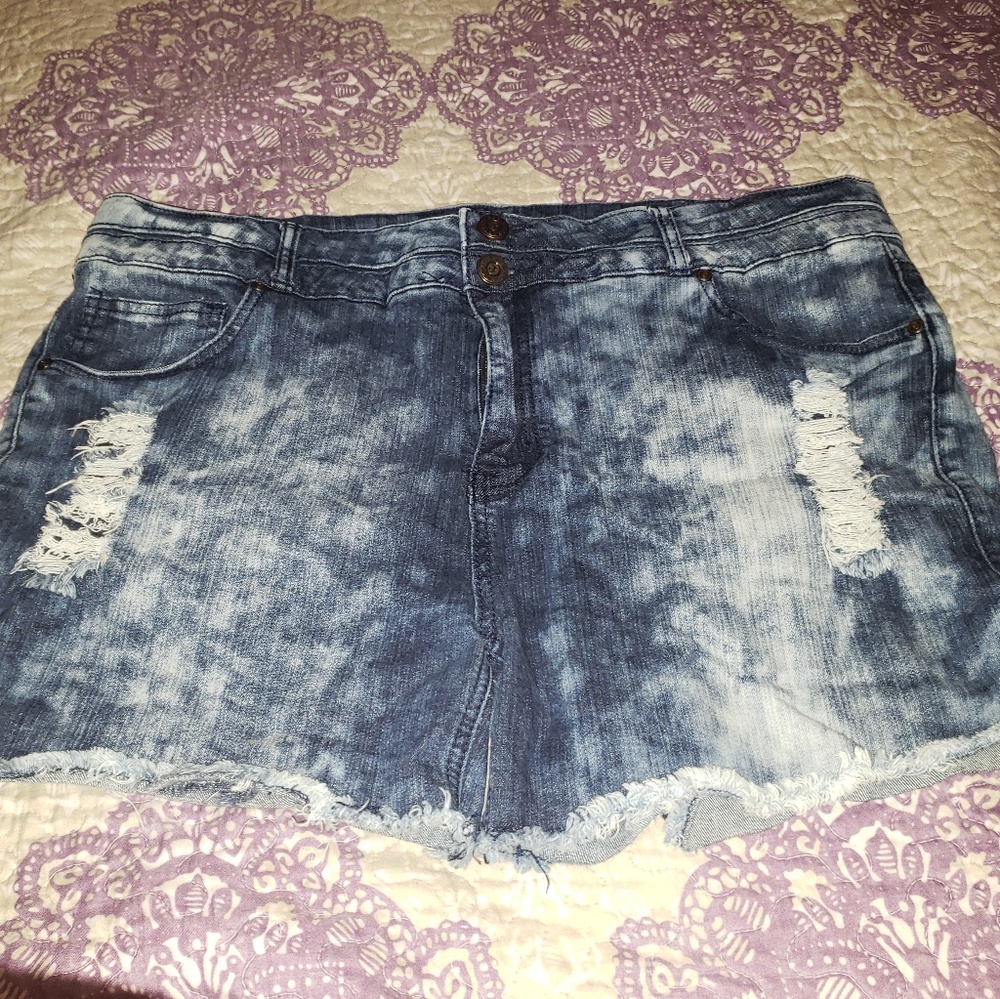 Plus Size Ripped Bleached Jean Shorts